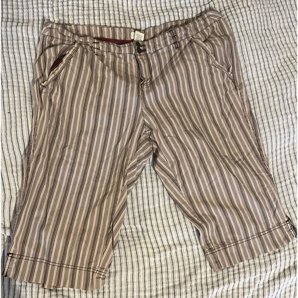 Maurice’s striped capris